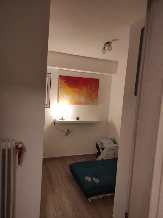 Stylish, Comfortable, Basement Loft-Like Apartment With Amenities 아테네 외부 사진