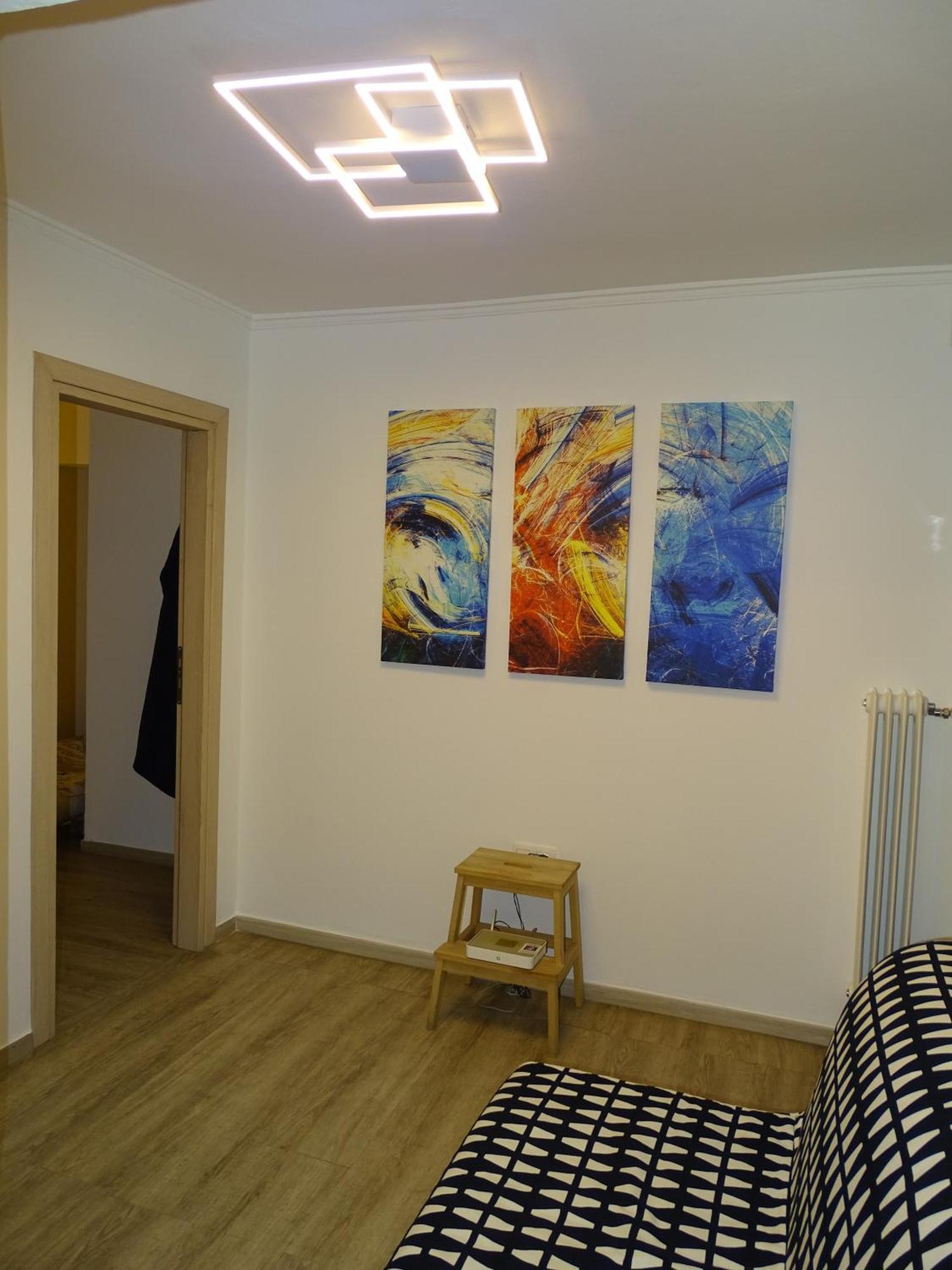 Stylish, Comfortable, Basement Loft-Like Apartment With Amenities 아테네 외부 사진
